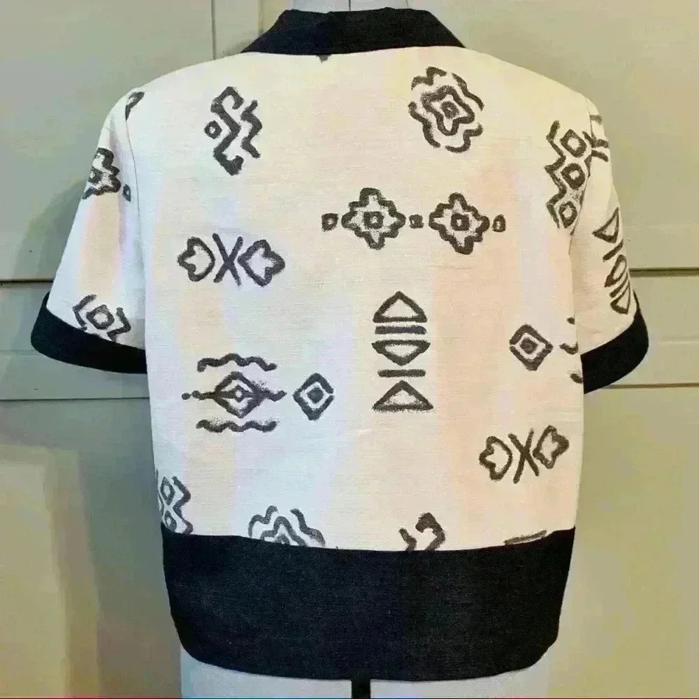 Beige and Black Short Sleeve Patterned Button-Up Top - Picture 3 of 6